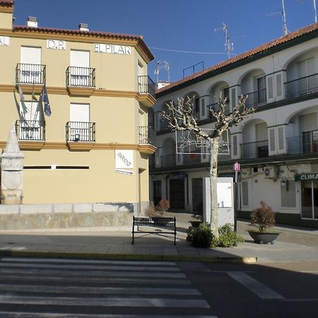 Hostal Dp El Pilar Monesterio Exterior foto